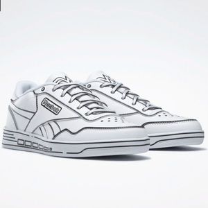 Wonder Woman Reebok Royal Techque T Shoes